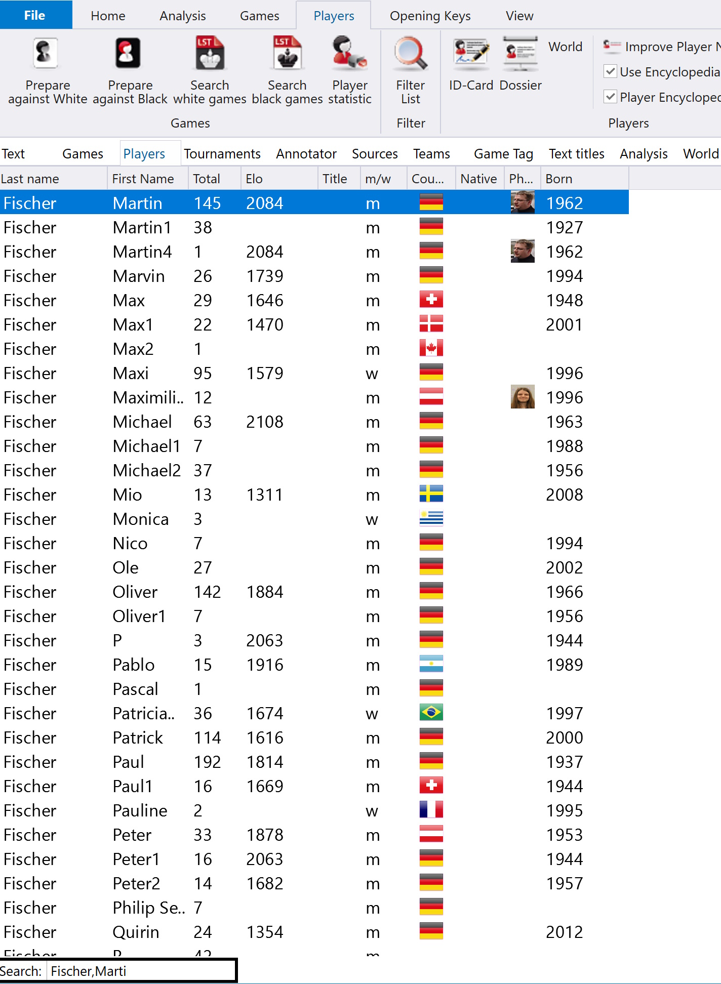 Find players by pressing the F5-key Find players by pressing the F5-key